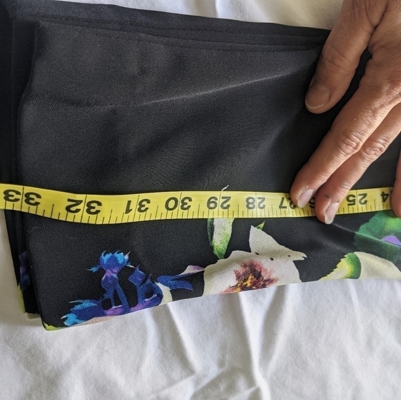 JOSEPH Ribkoff Fantastic Floral Legging Pants 2 - Picture 6 of 13